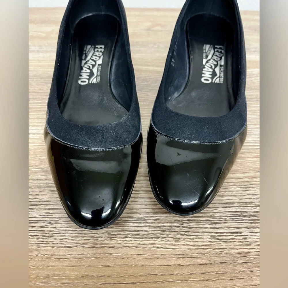 Salvador Ferragamo Patent Leather Heel Size 7.5 B - Picture 2 of 14